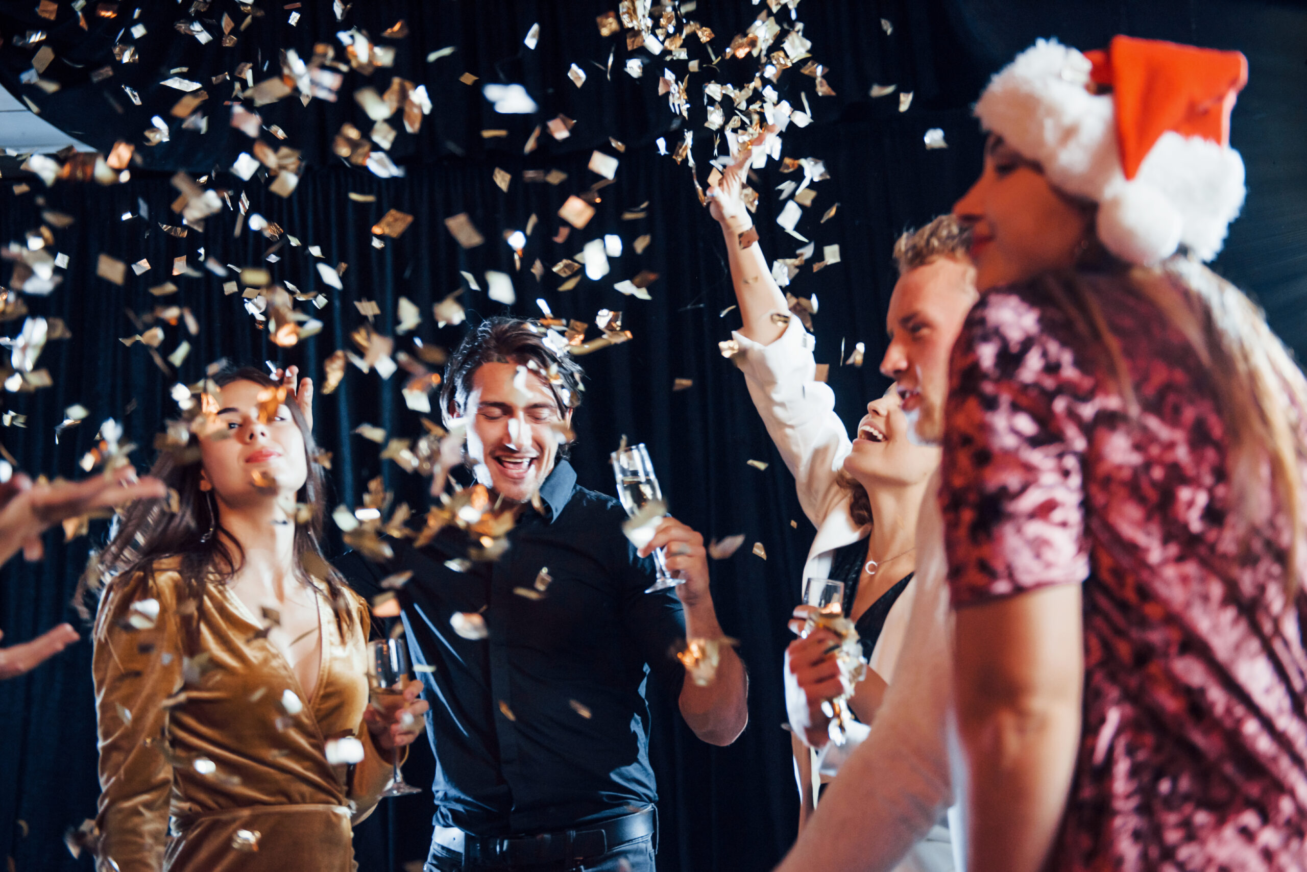 Kerstfeest DJ Show boeken gelderland arnhem nijmegen doetinchem duiven westervoort apeldoorn oss ede tiel brabant den bosch elst lingewaard uden etherity verhuur